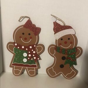 🎅🏻 2/$20 Gingerbread Boy & Girl Holiday Decor